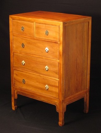 Chest of drawers in Chinese style